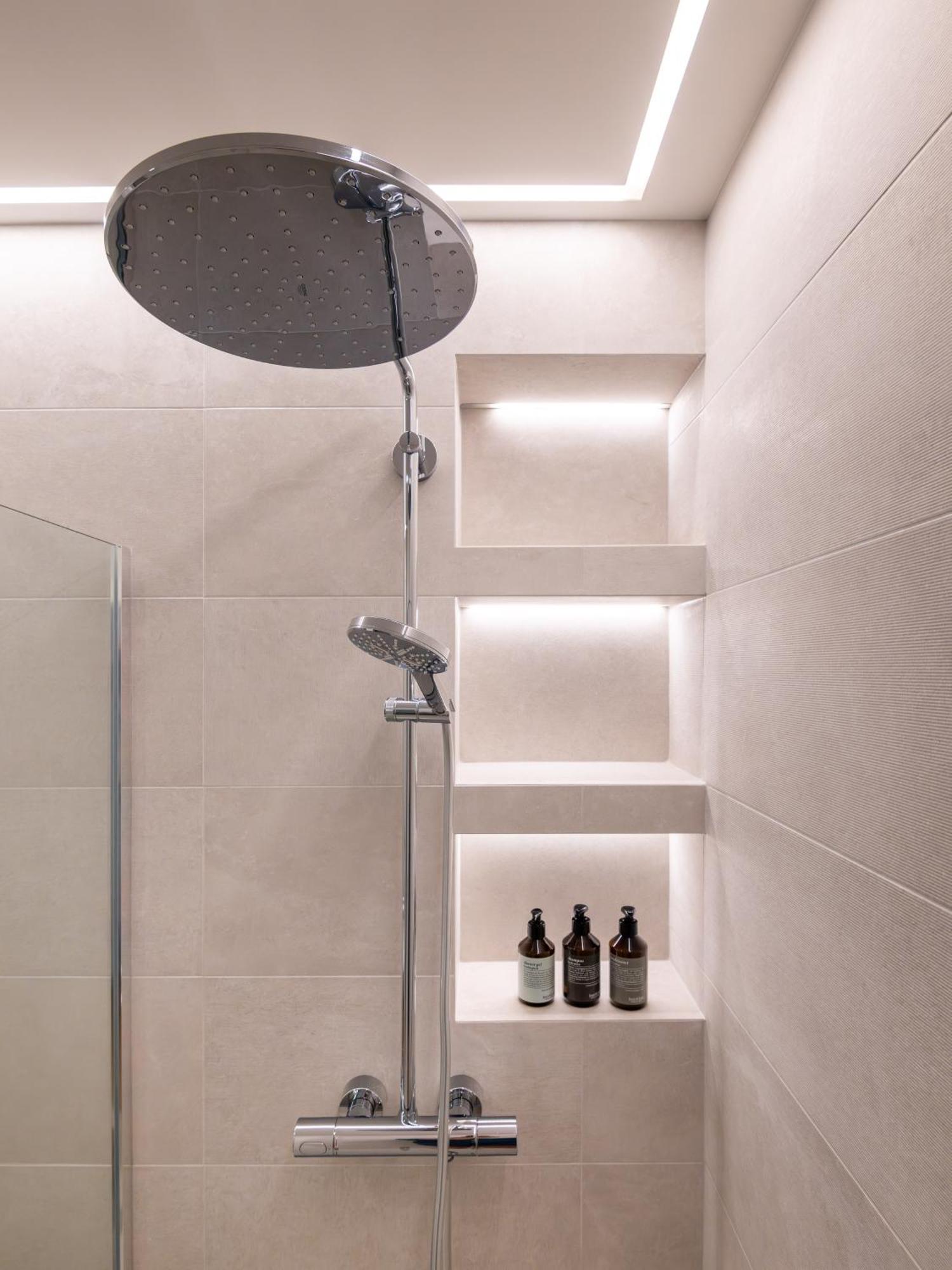 D33 Vilnius - Brand New Luxury Apartment With Terrace, Garden, Ac And Parking Eksteriør bilde